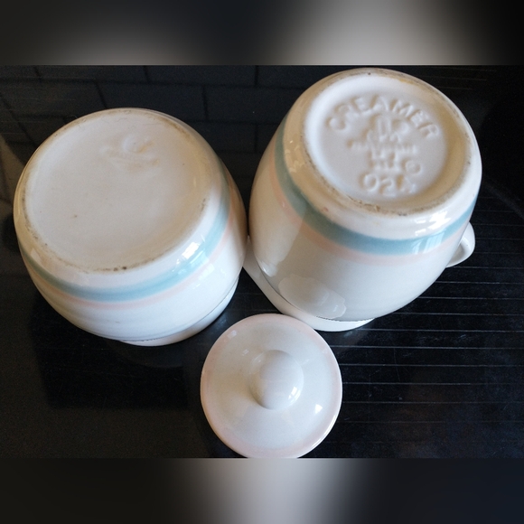 Pfaltzgraff Aura Creamer, Sugar Bowl & Shaker Set - Picture 2 of 10